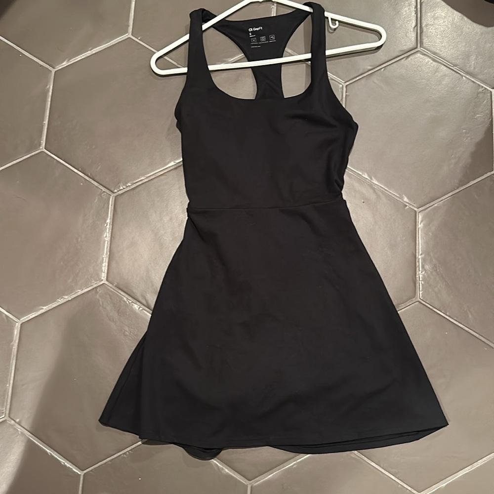 Gap active dress. Black